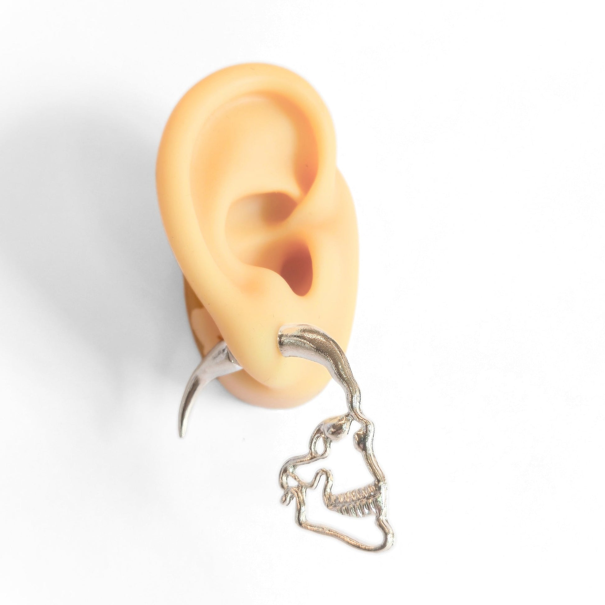 Spiked Skull Earrings - Velora
