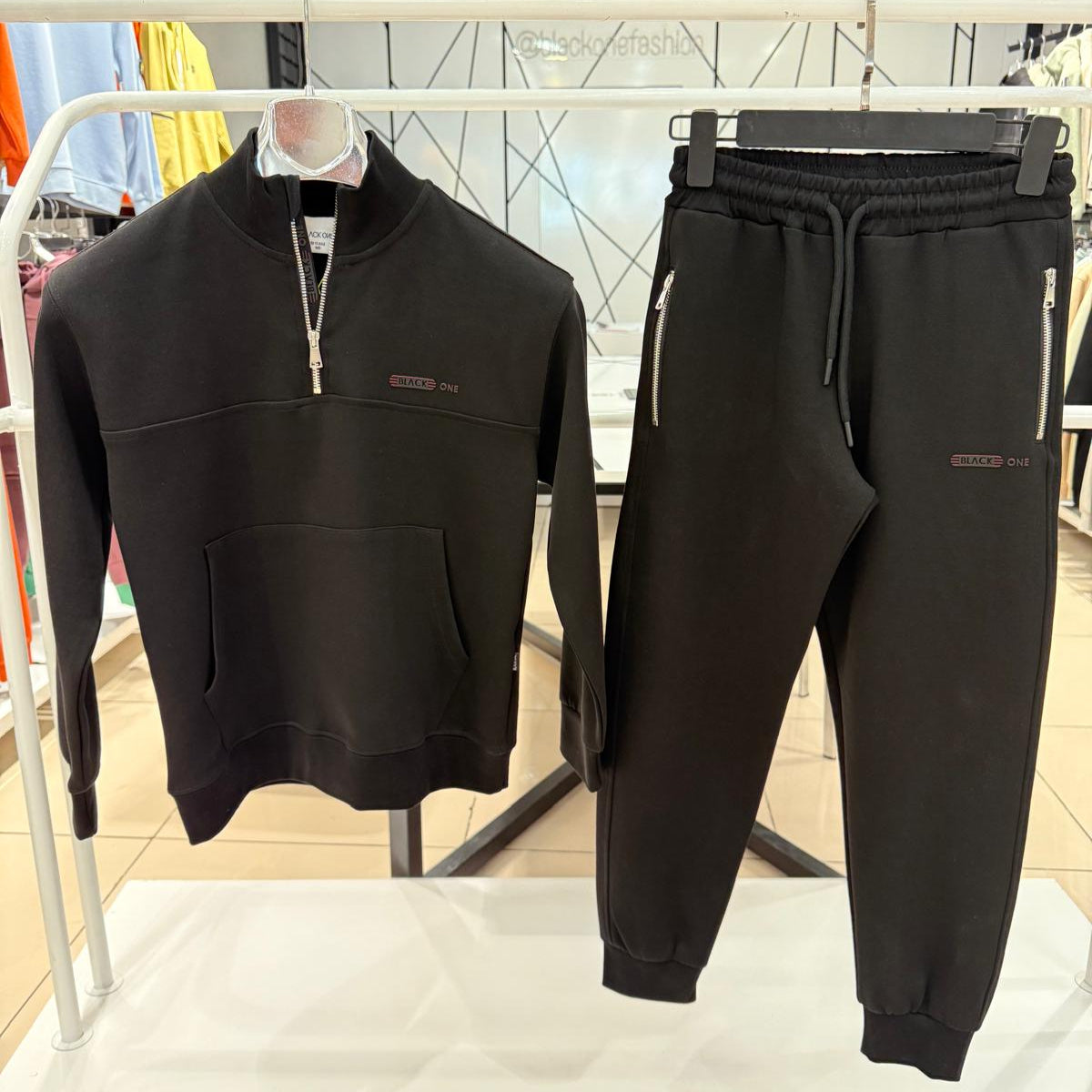Sports One Unisex Joggers Set - Velora Luxury Fashion
