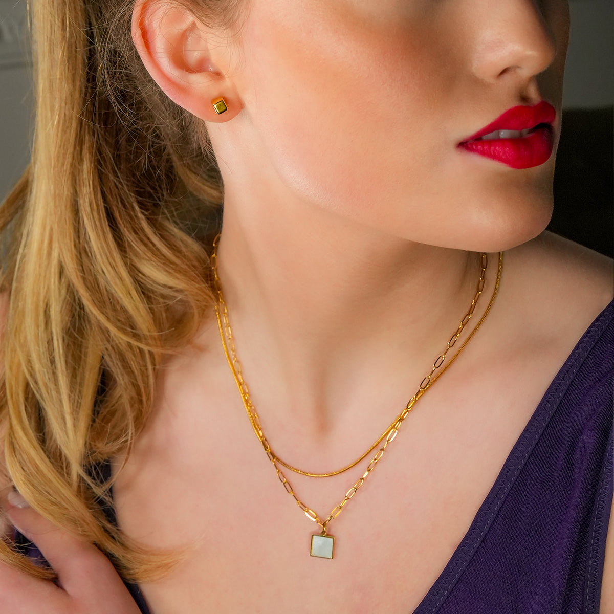 Style ANNABELLA: Minimalist Metal & Shell Square Pendant on a Paper-Clip Chain Necklace. - Velora Luxury Fashion