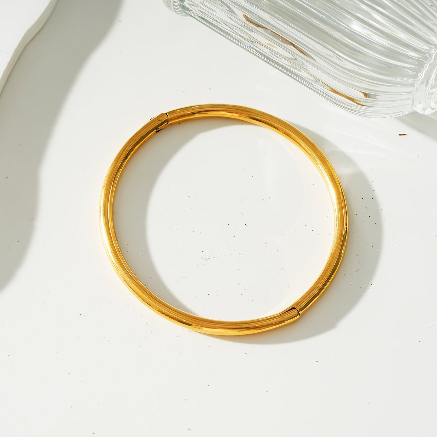 Style BARGARH: Classic Style Gold Bangle - Velora Luxury Fashion