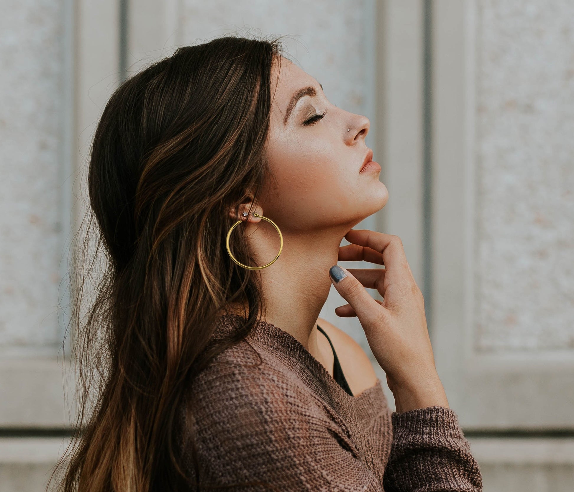 Style BIANCA Gold: Classic Essential Everyday Basic Round Gold Hoops. Available in 7 Sizes - 1cm to 6cm - Velora Luxury Fashion