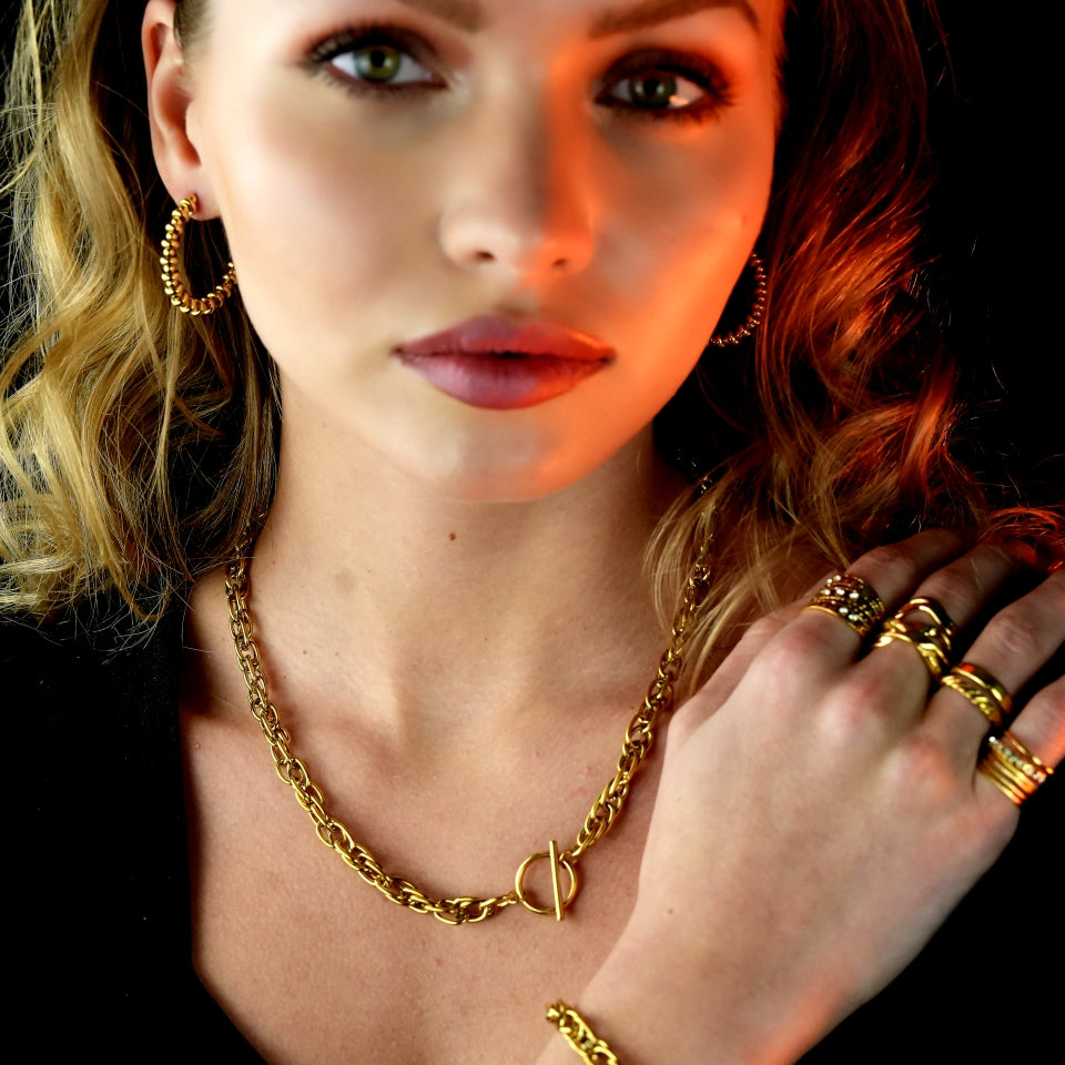 Style CHOLET: Chunky Intricate Multi-Link Chain with Circle & T-Stopper - Velora Luxury Fashion