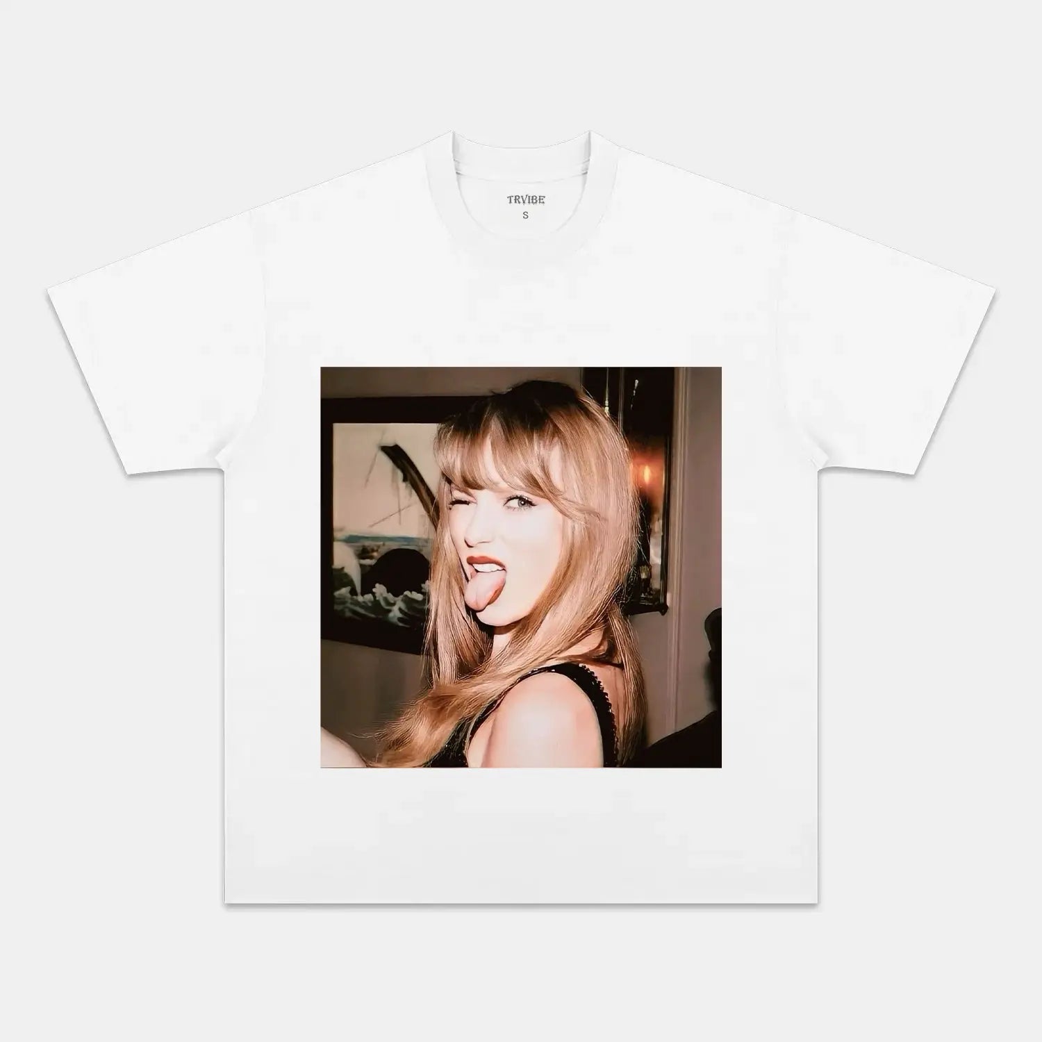 Taylor Swift: Music Icon Tee V2 - Velora