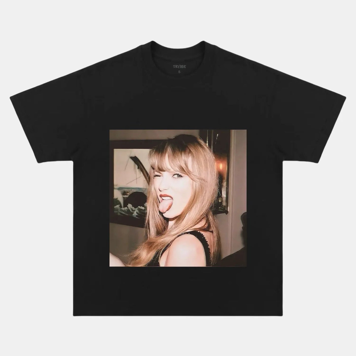 Taylor Swift: Music Icon Tee V2 - Velora