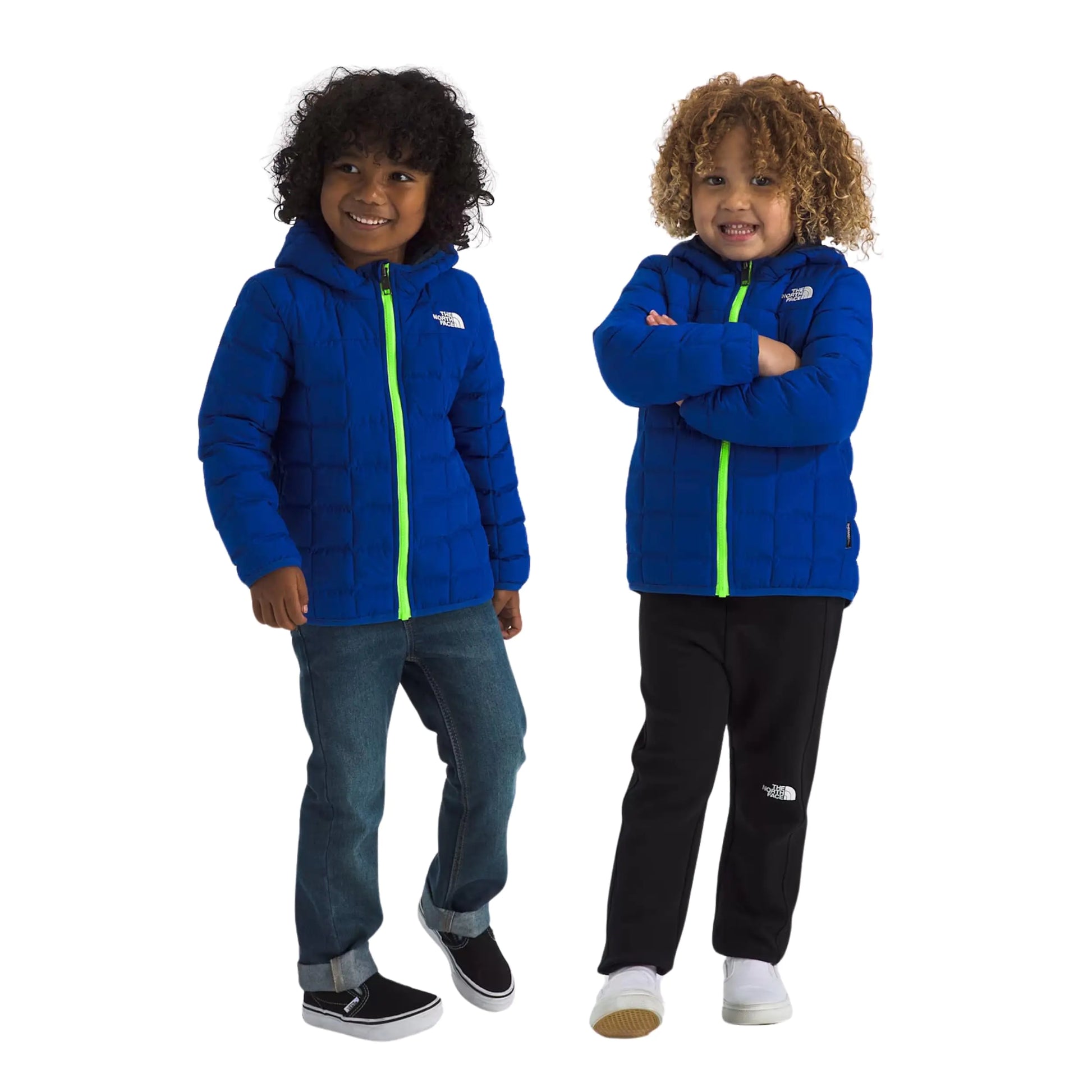 THE NORTH FACE Kids Reversible Thermoball Insulated Hooded Jacket TNF Blue 4 - Velora Luxury Fashion