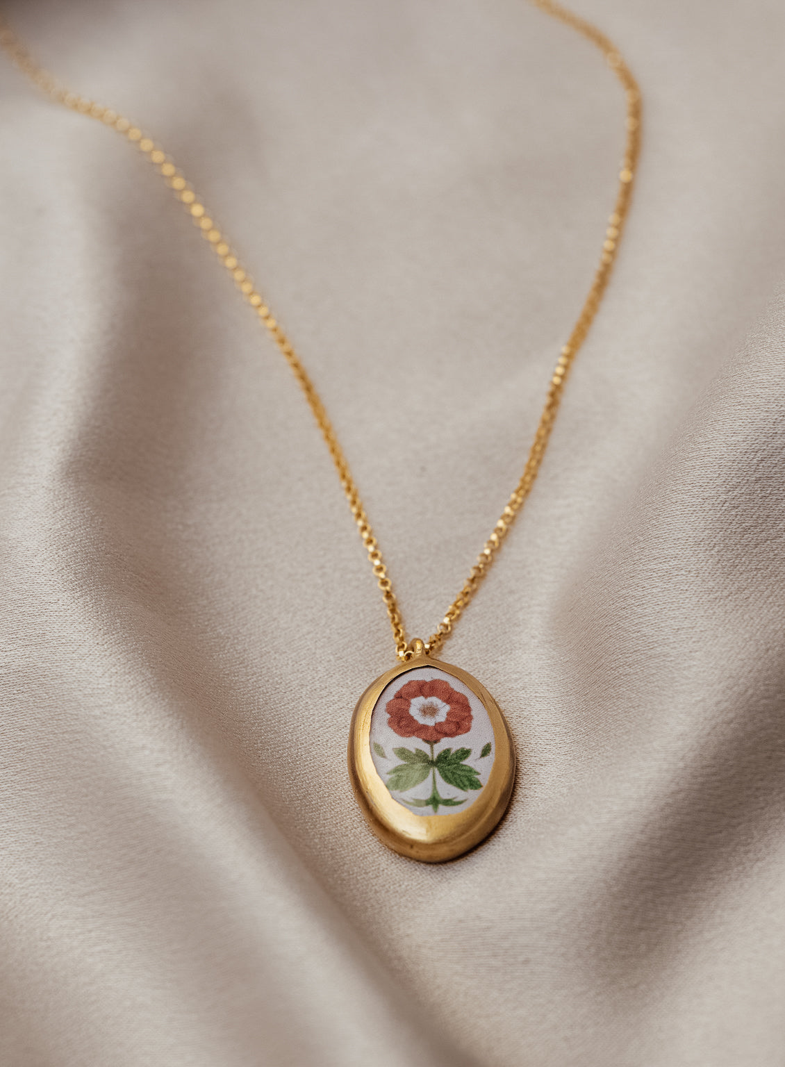 The Alina Necklace - Velora Luxury Fashion