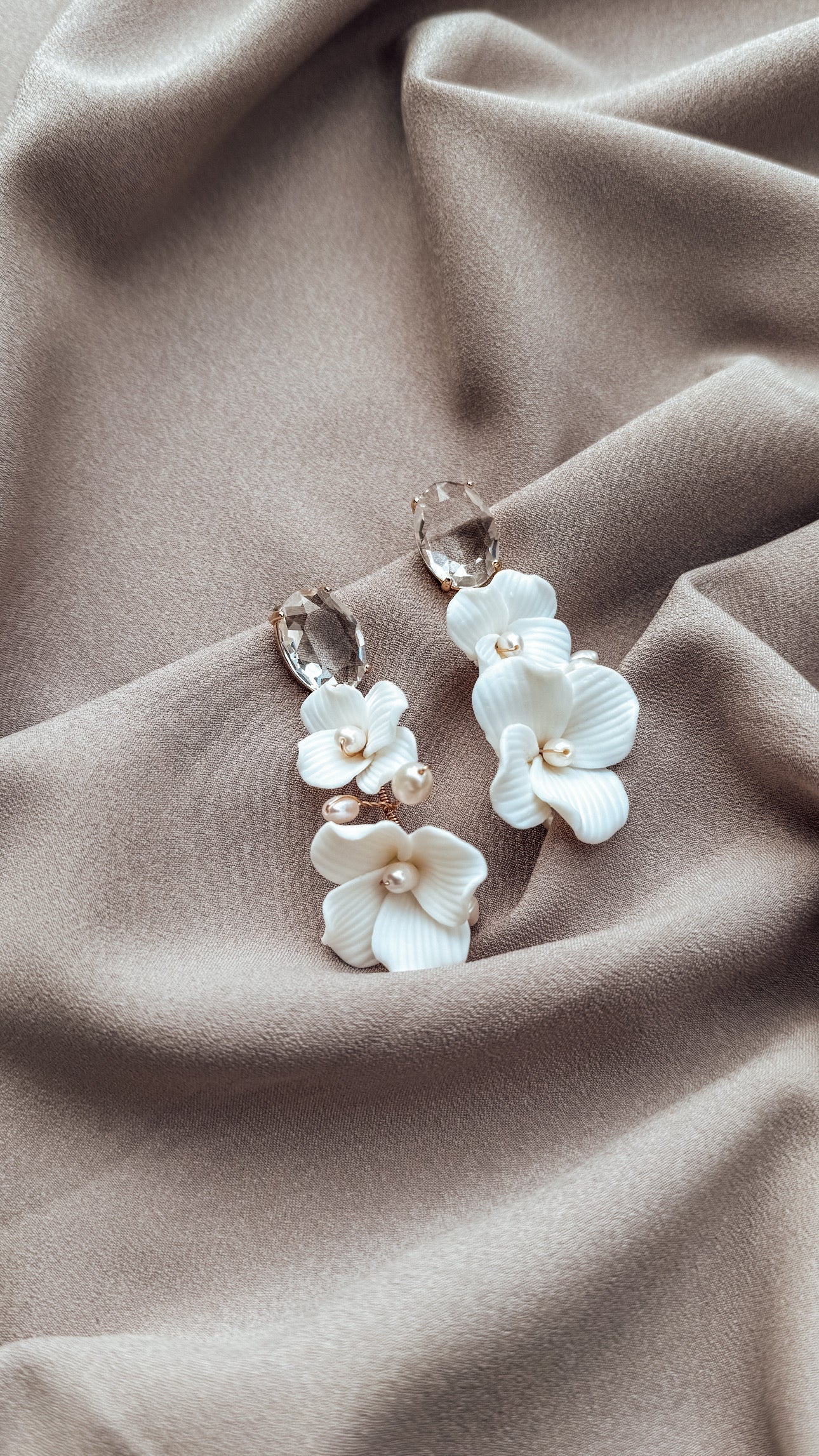 The Arriana drop earrings - Velora Luxury Fashion