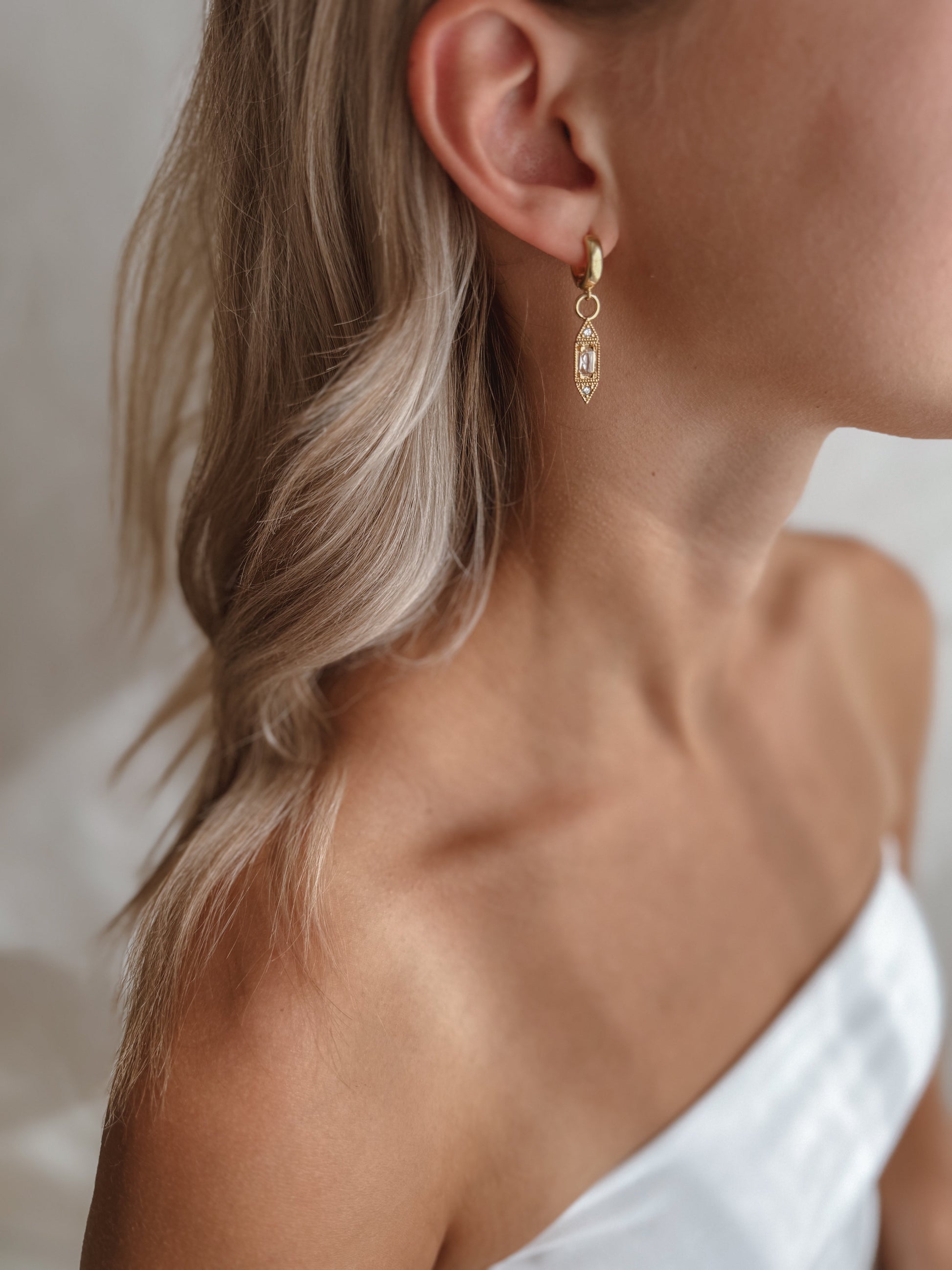 The Celeste Huggie Hoop Earrings - Velora Luxury Fashion