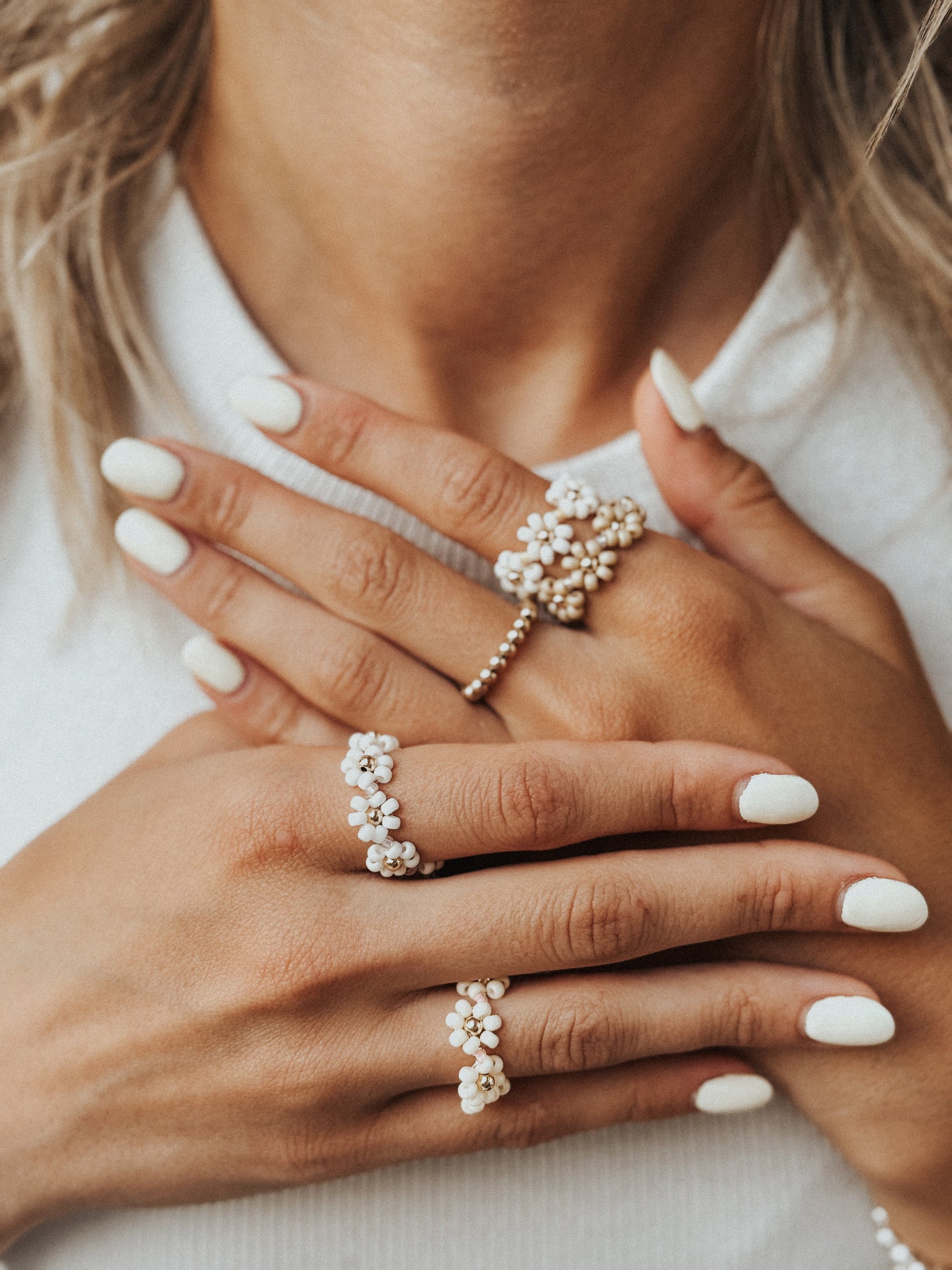 The Daisy Chain Ring Collection - Velora Luxury Fashion