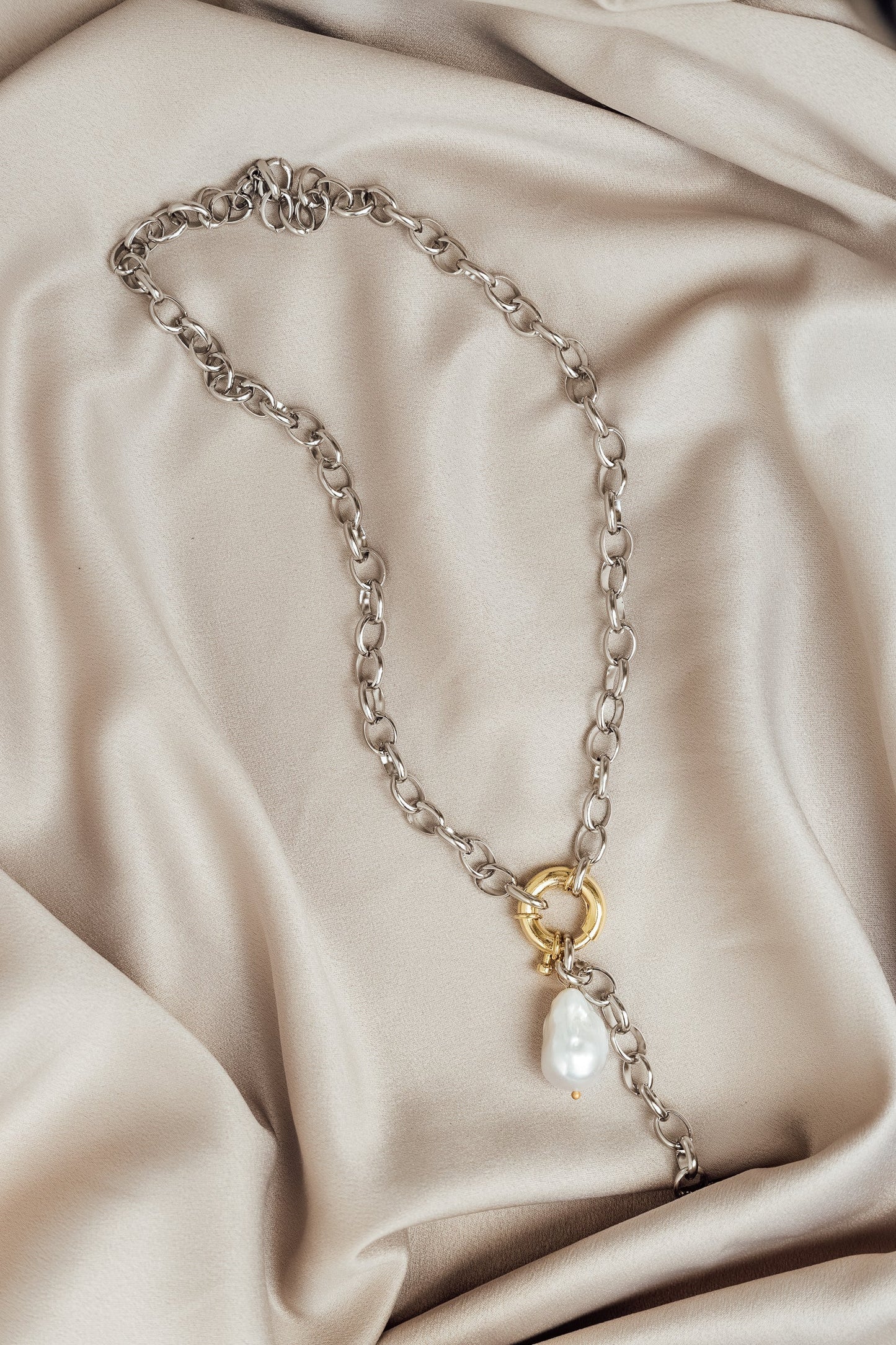 The Eliza Necklace - Velora Luxury Fashion