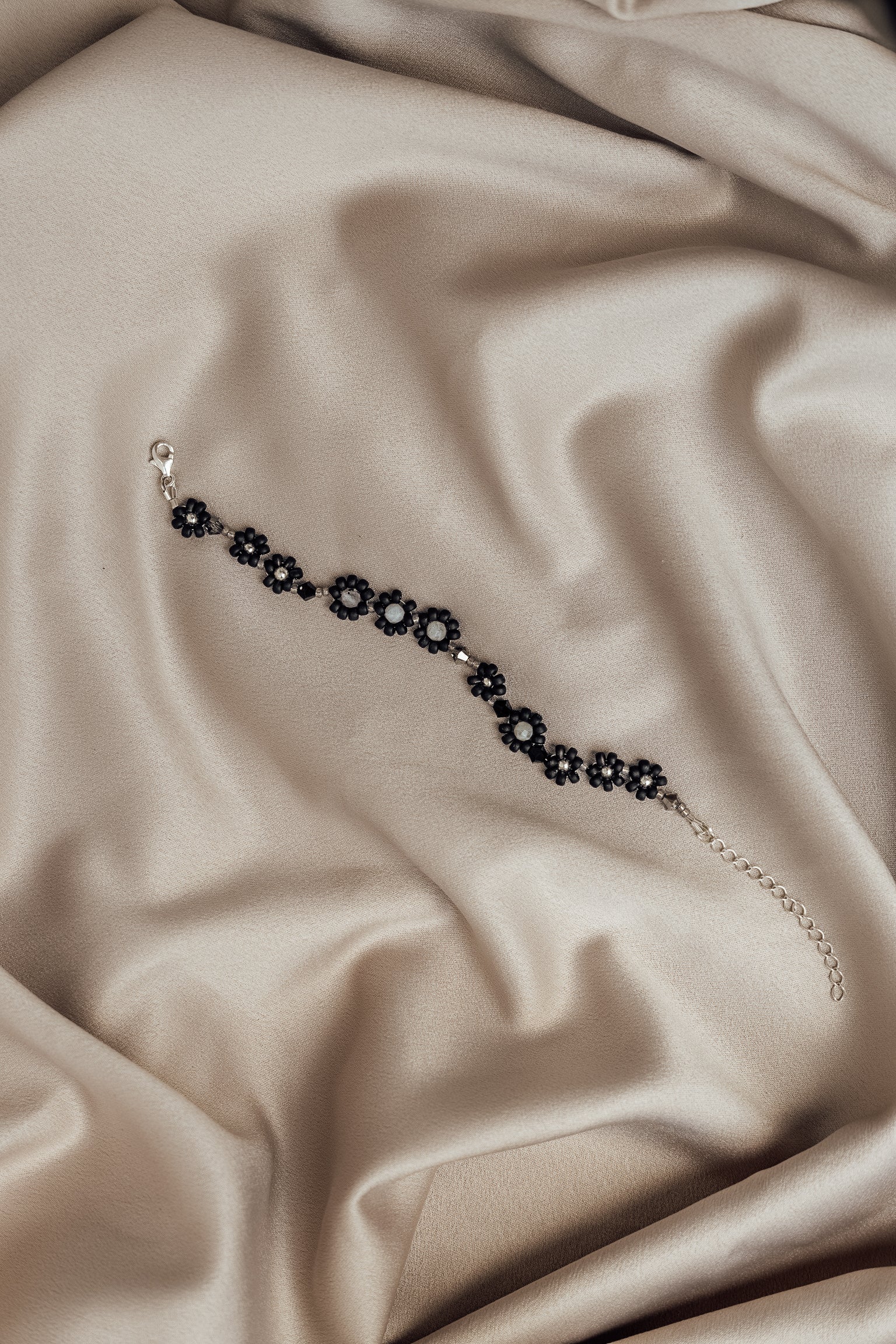 The Luna Daisy Bracelet - Velora Luxury Fashion