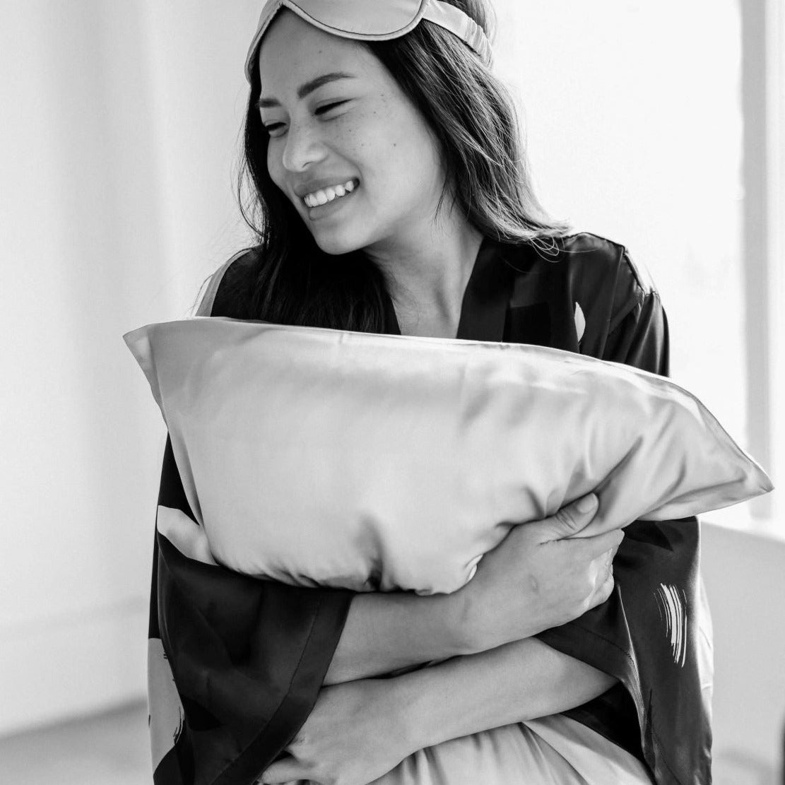 The Paradise Pillowcase - Velora Luxury Fashion