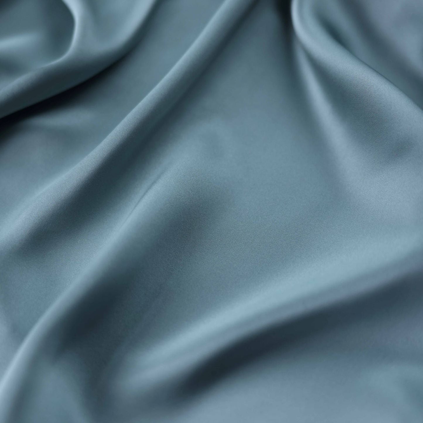 The Paradise Pillowcase - Velora Luxury Fashion