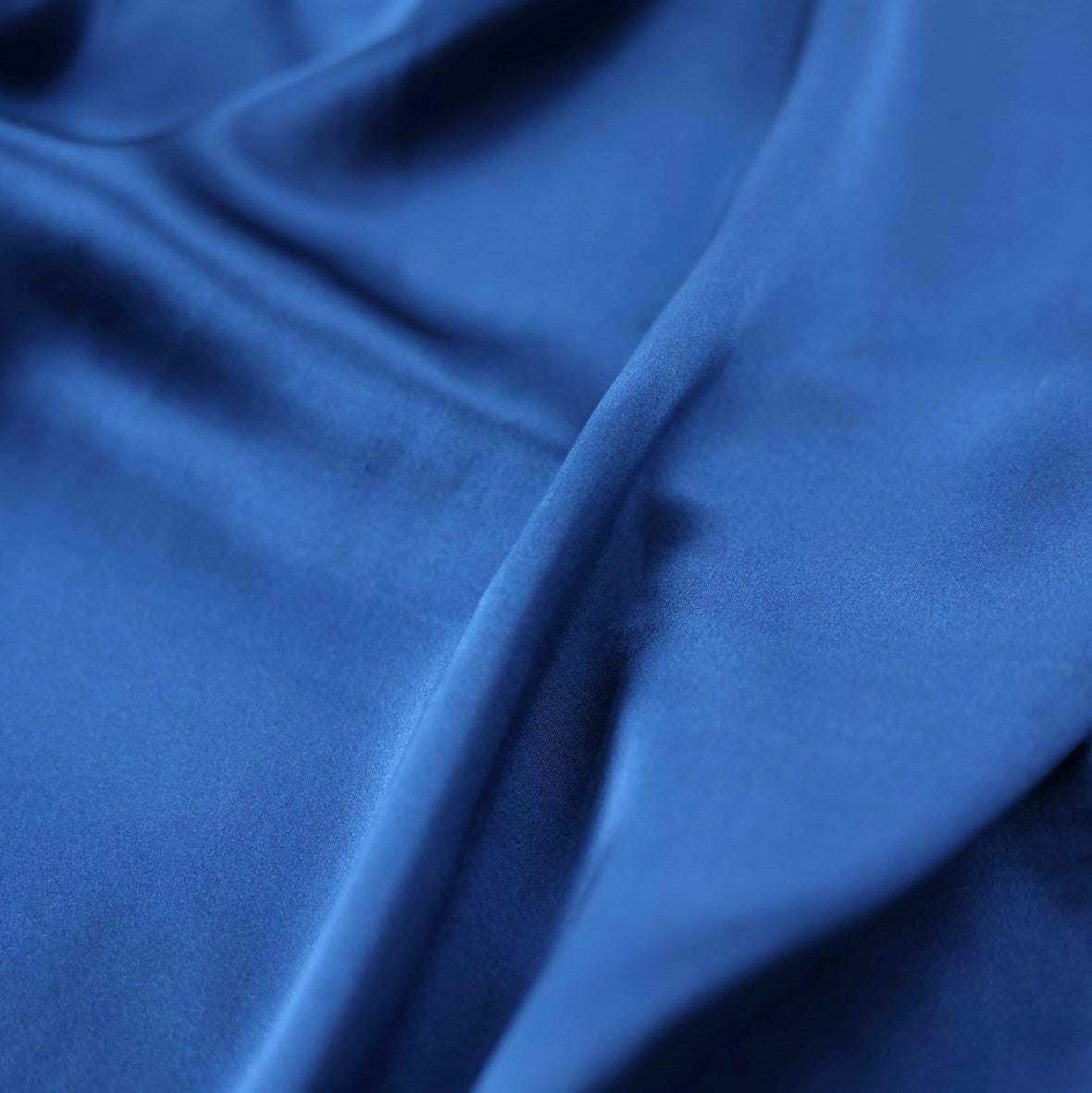 The Paradise Pillowcase - Velora Luxury Fashion