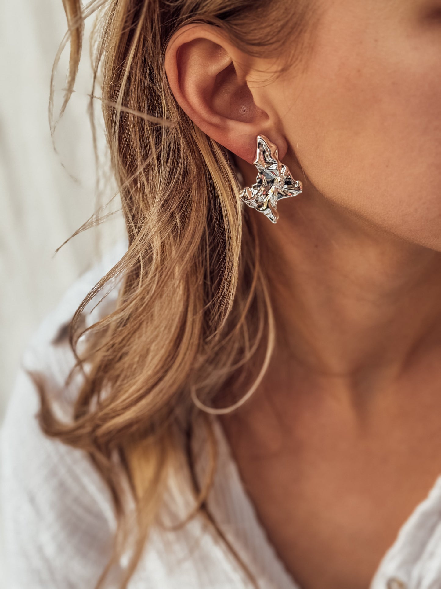 The River Studs In Gold And Silver - Velora Luxury Fashion