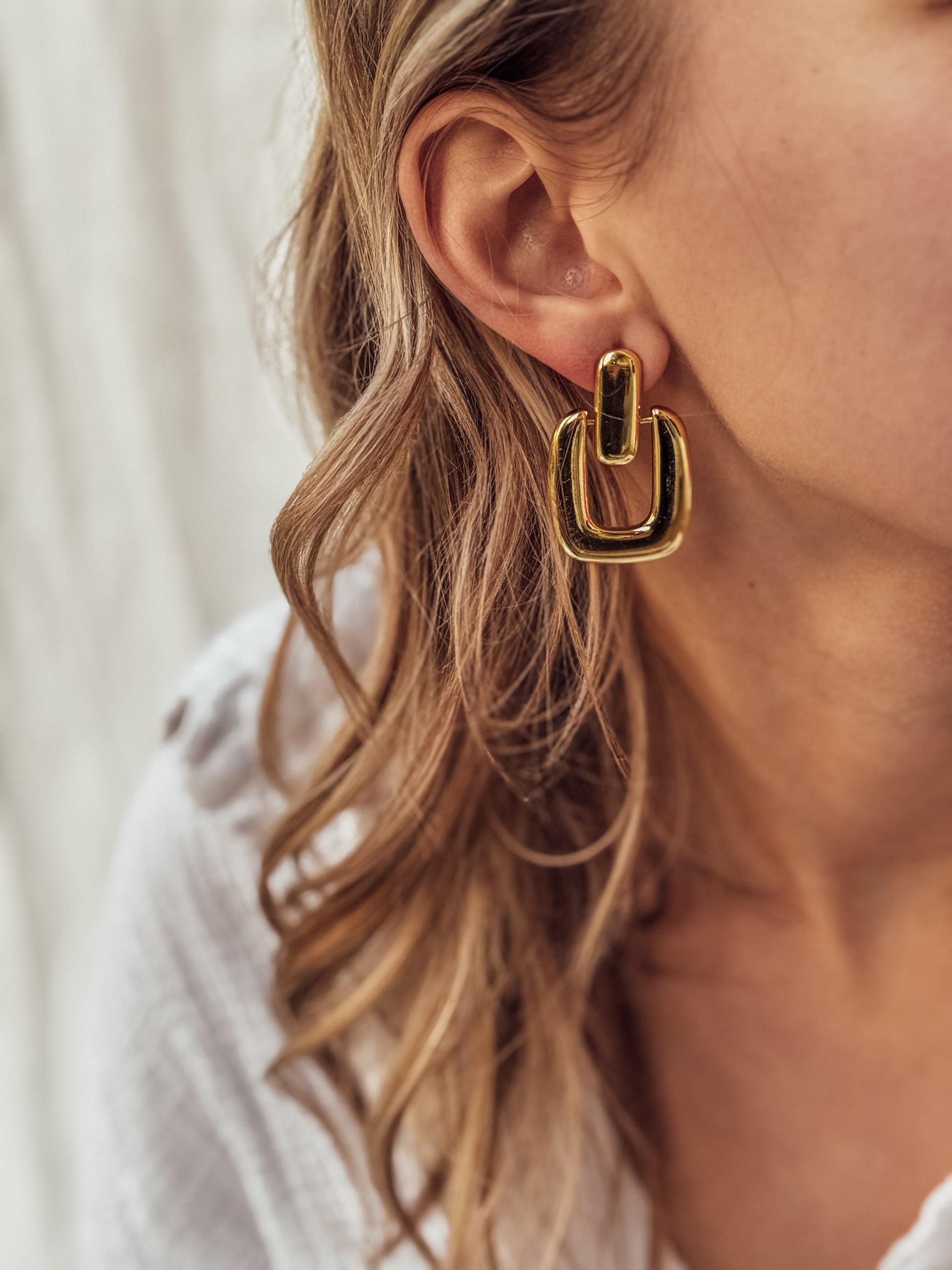 The Victoria Stud Earrings - Velora Luxury Fashion