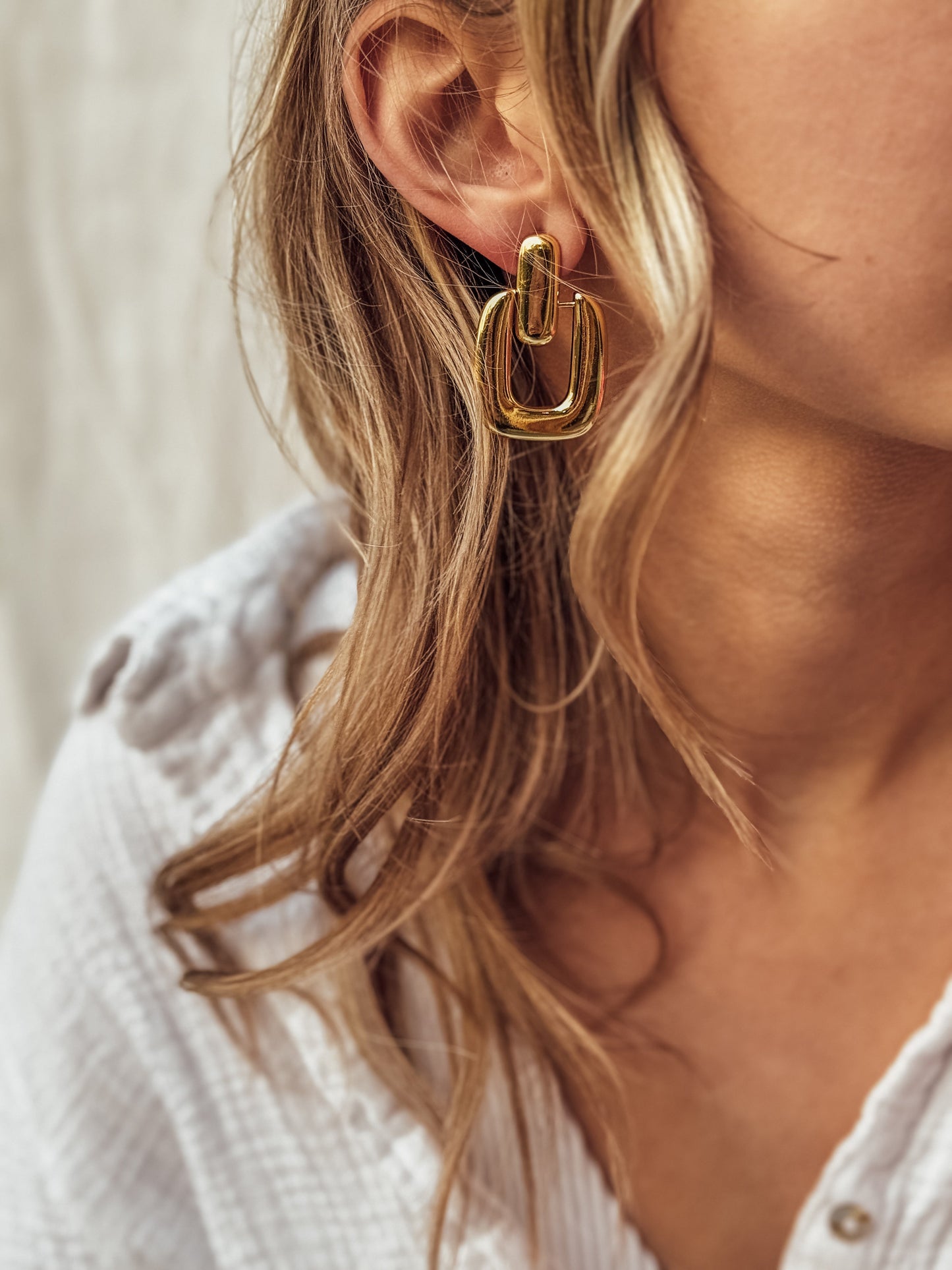 The Victoria Stud Earrings - Velora Luxury Fashion