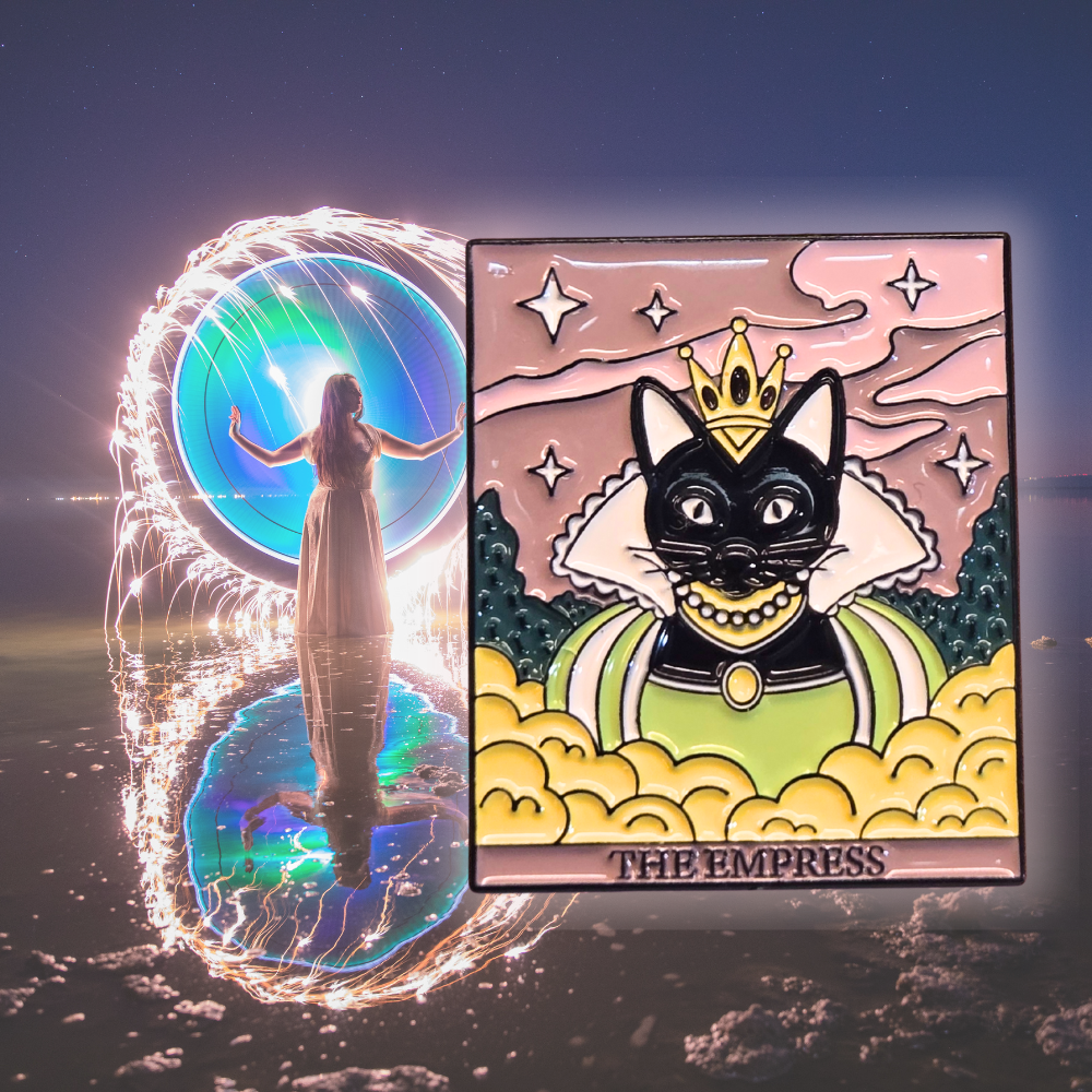 "The Empress" Cat Tarot Card | Collectible Pin - Velora