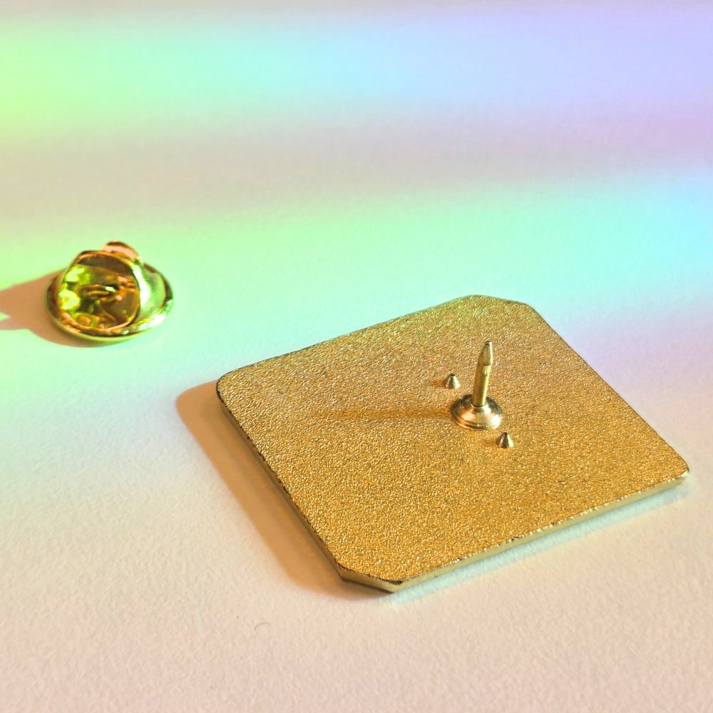 The Hitchhiker's Guide to the Galaxy | Collectible Pin - Velora