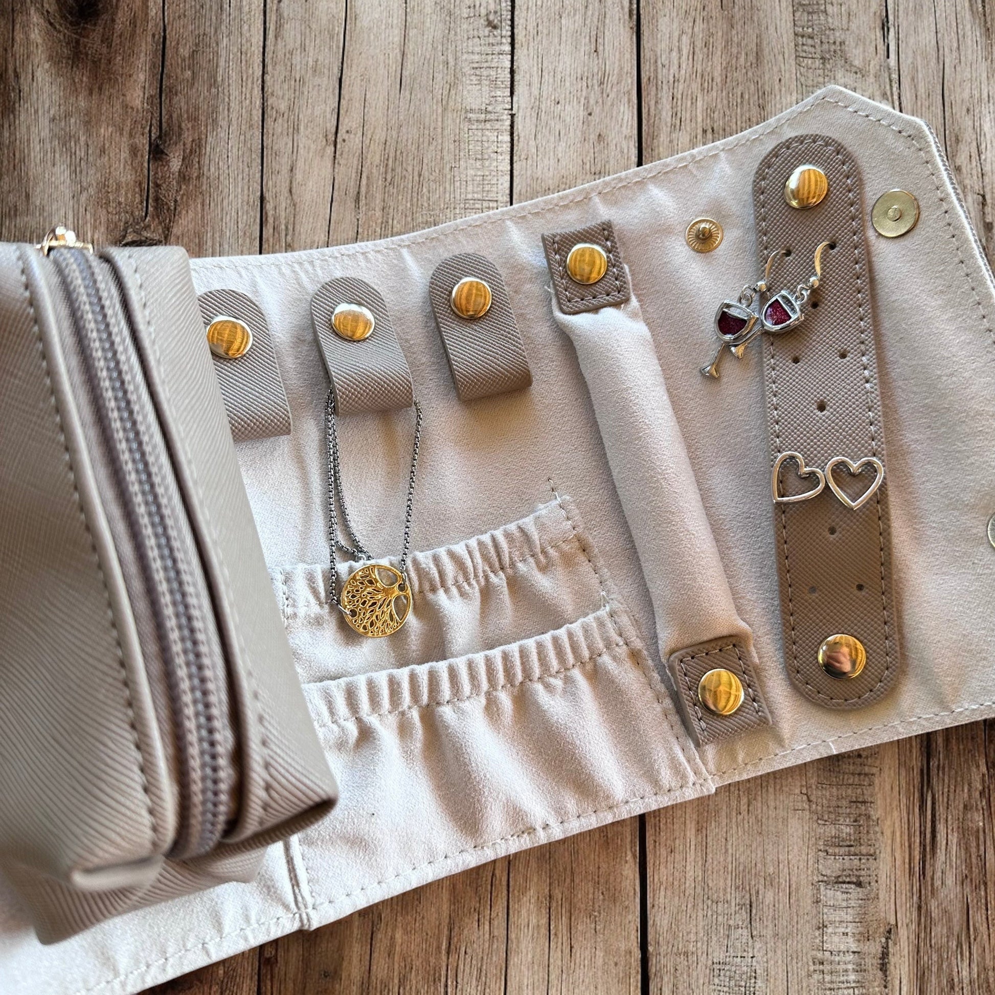 Travel Roll Jewellery Case - Velora Luxury Fashion