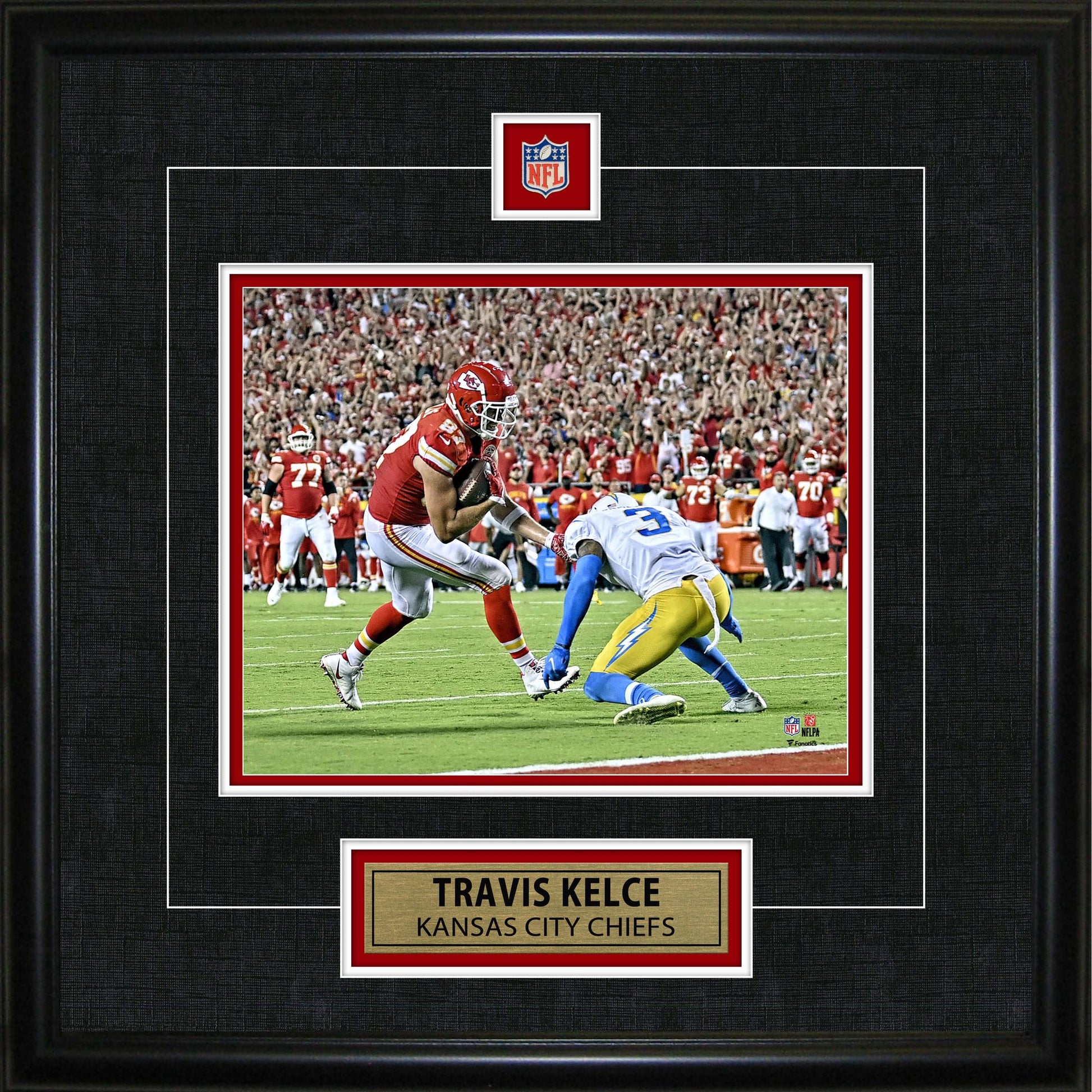 Travis Kelce Framed Pin & Plate Chiefs - Velora Luxury Fashion