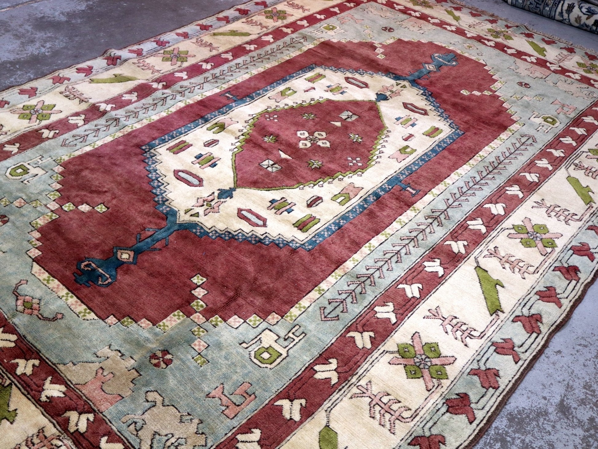 Turkish Niğde Rug | 7' 6" x 11' 6" - Velora Luxury Fashion
