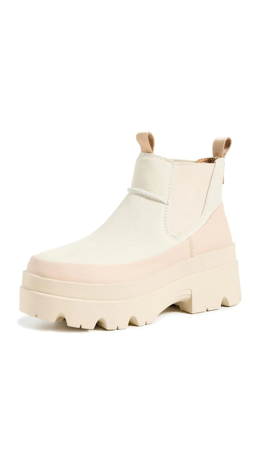 UGG Womens Brisbane Chelsea Boot SEA Salt 7 - Velora Luxury Fashion