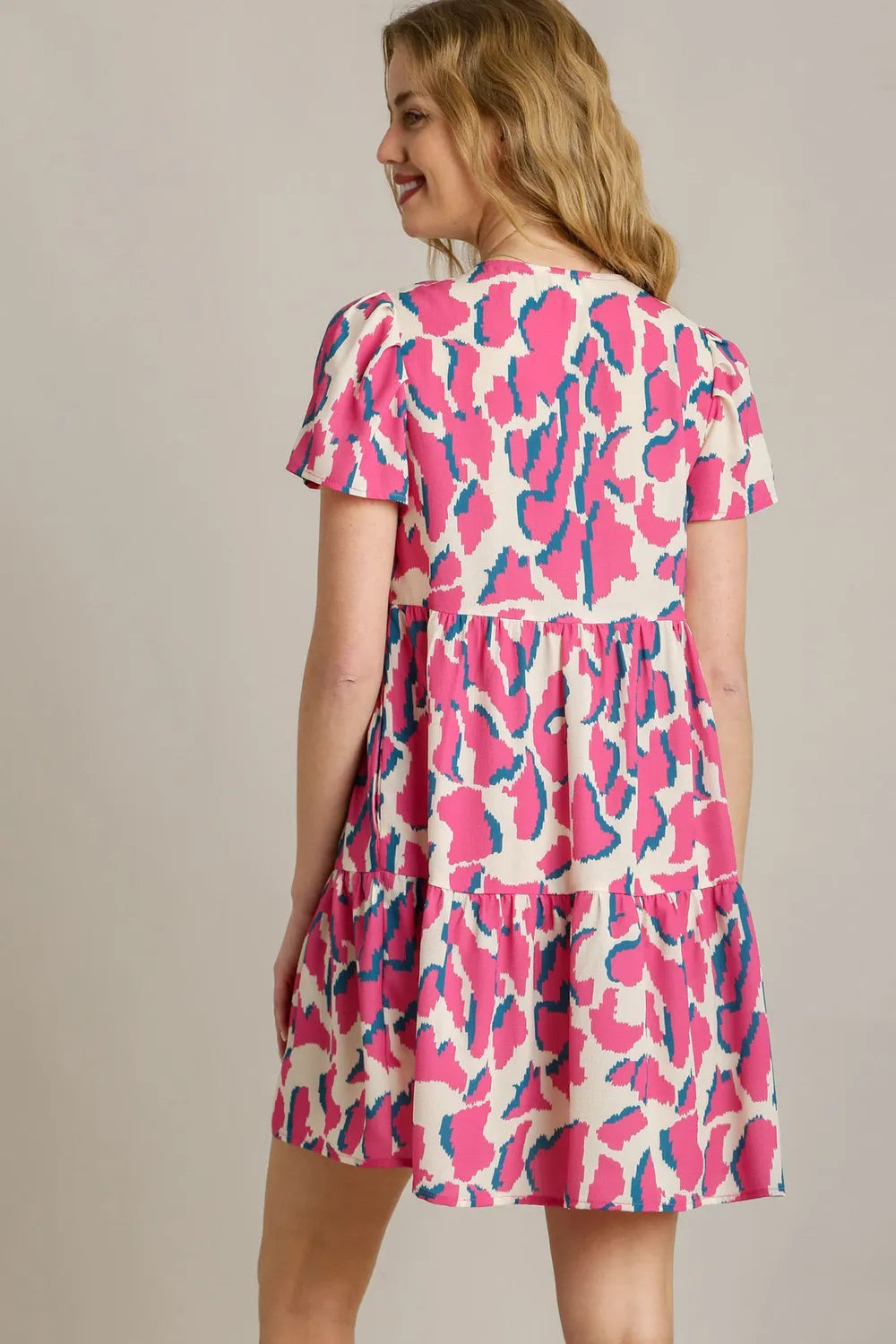 Umgee Full Size Abstract Print Pleat Detail Short Sleeve V-Neck Tiered Dress Plus Size - Velora Luxury Fashion