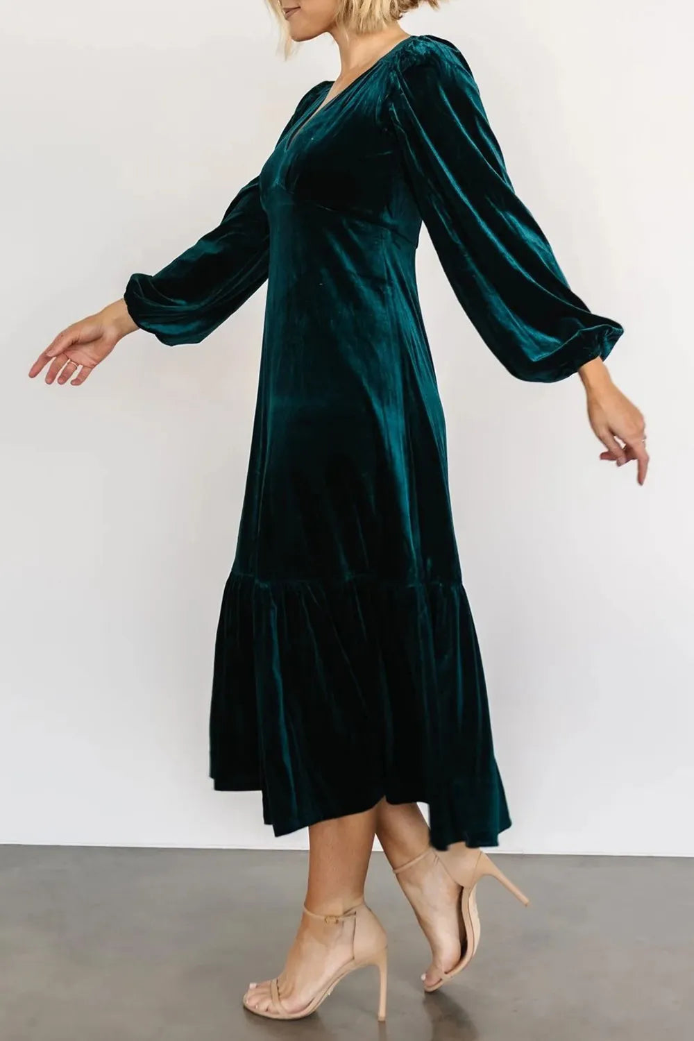 V-Neck Long Sleeve Midi Velvet Dress - Velora Luxury Fashion