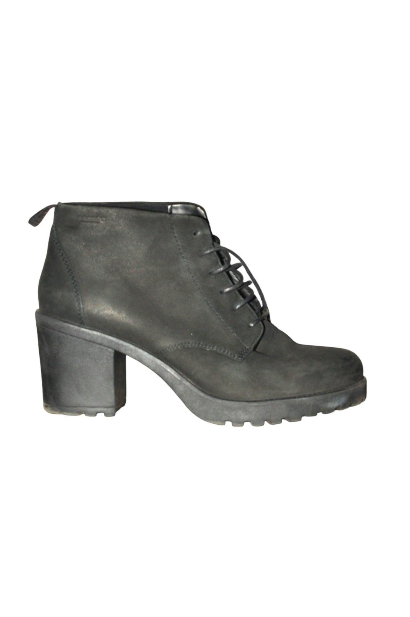 VAGABOND Women Boots Regular fit in Black - 41 - Velora Luxury Fashion