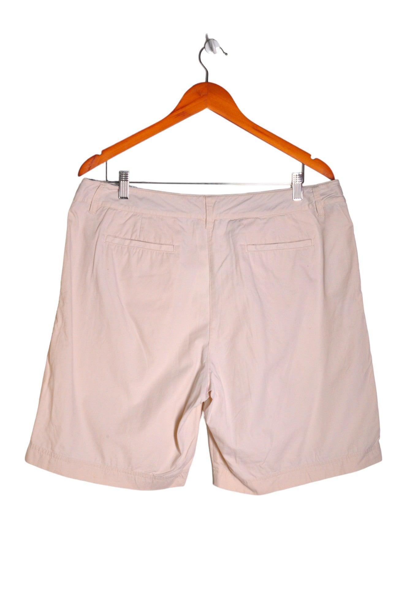 VAN HEUSEN Men Classic Shorts Regular fit in Beige - 4 - Velora Luxury Fashion