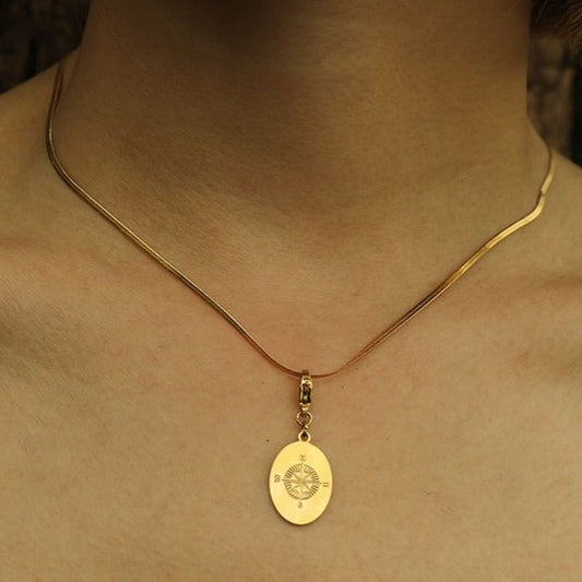 WANDERER Charm - Velora Luxury Fashion