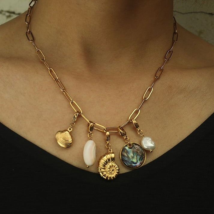 WINDWARD Charm - Velora Luxury Fashion