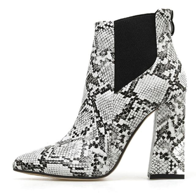 Western Block Heel - Velora Luxury Fashion