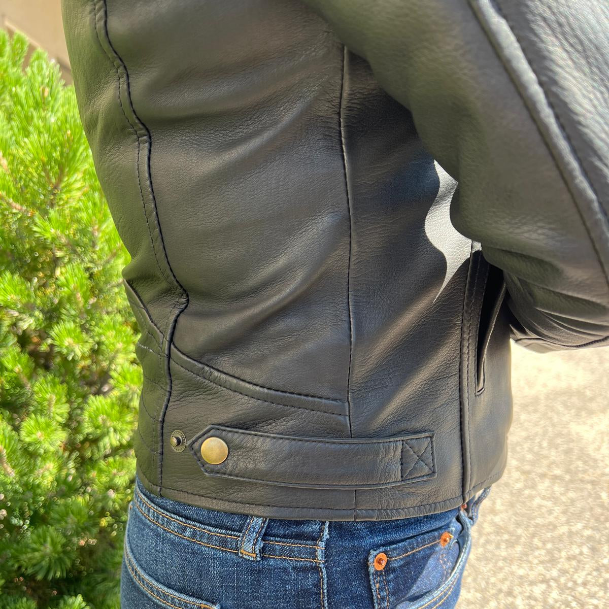 Women's Sheep Leather Jacket with Stitched Shoulders - Velora Luxury Fashion