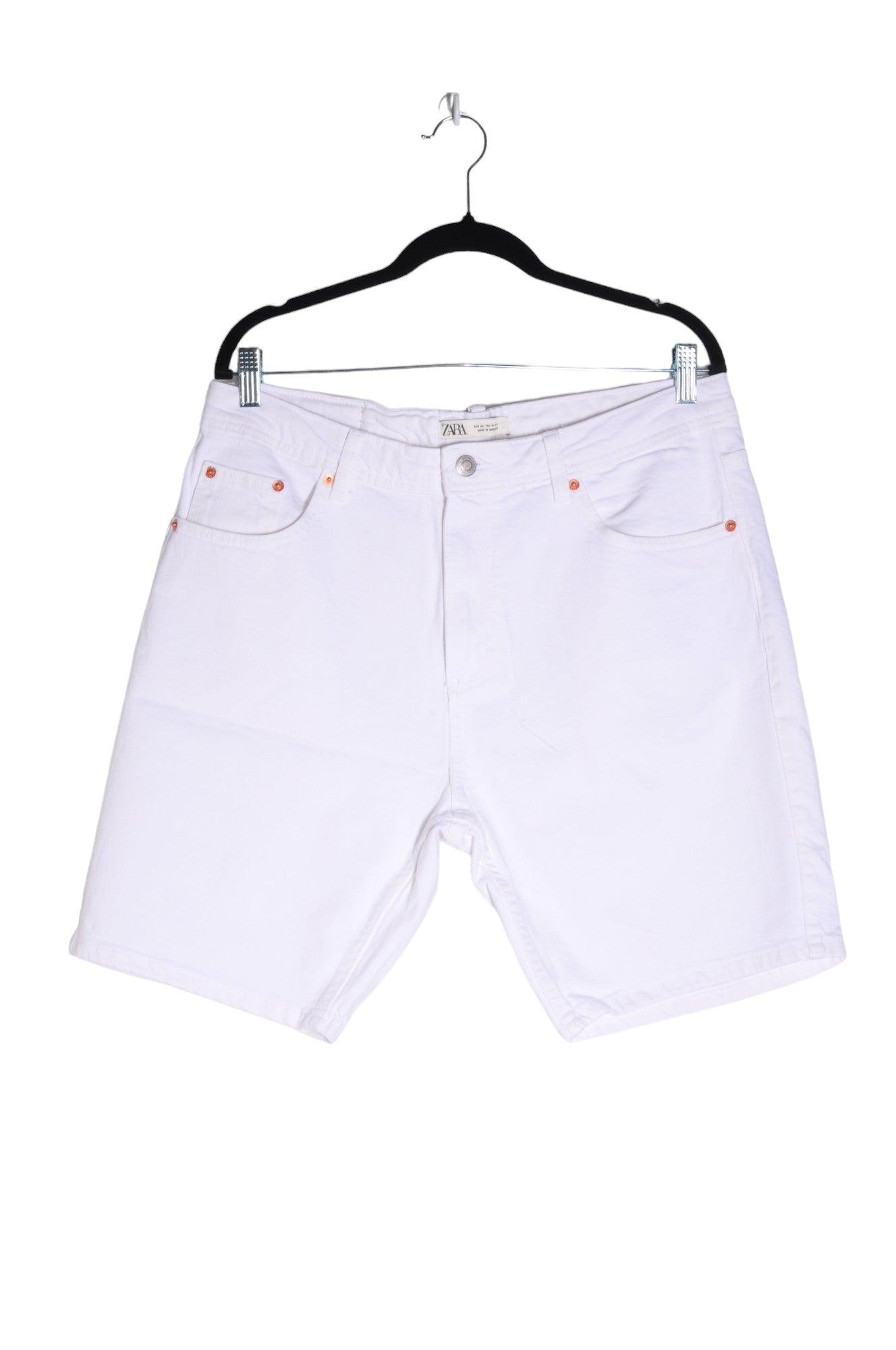 ZARA Men Denim Shorts Regular fit in White - 34 - Velora Luxury Fashion