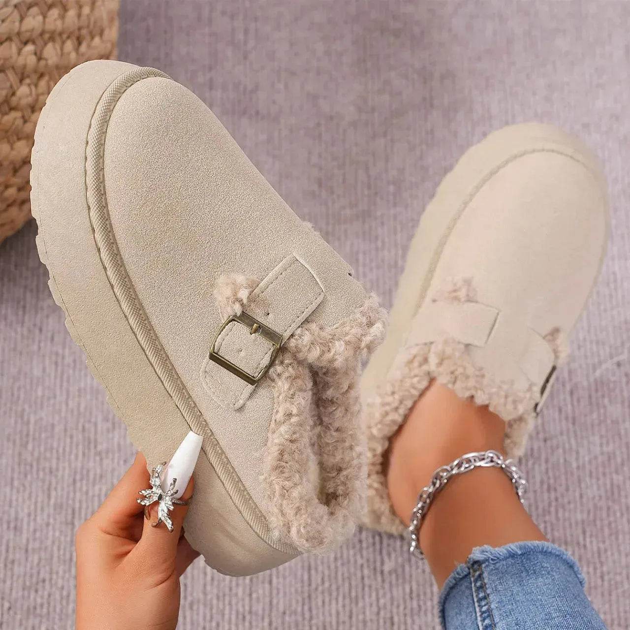 Fashion Thick-soled Plush Buckle Cotton Home platform Winter Slippers Indoor And Outdoor Casual Warm Women Garden Slipper - Velora
