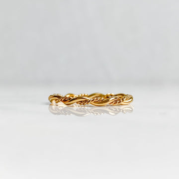 Bague torsadée en acier inoxydable plaqué or 18K | RHÉA