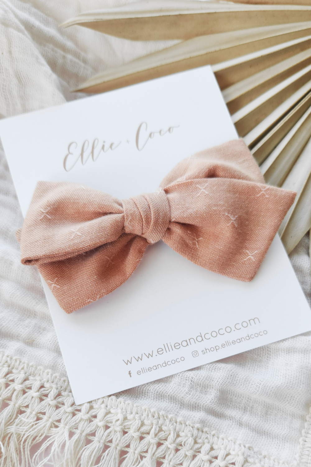 X's Oversize Bow | Sand - Velora