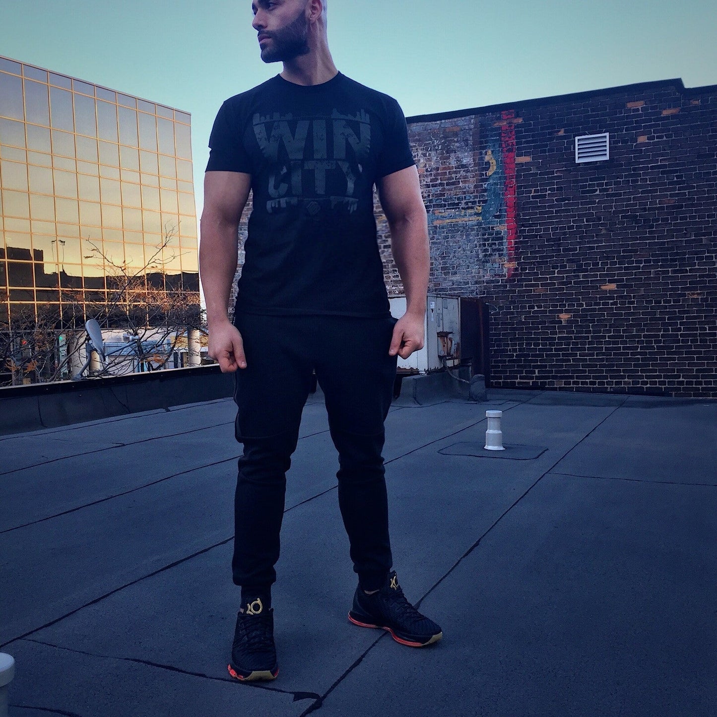 WIN CITY BLACK OUT TEE - Velora