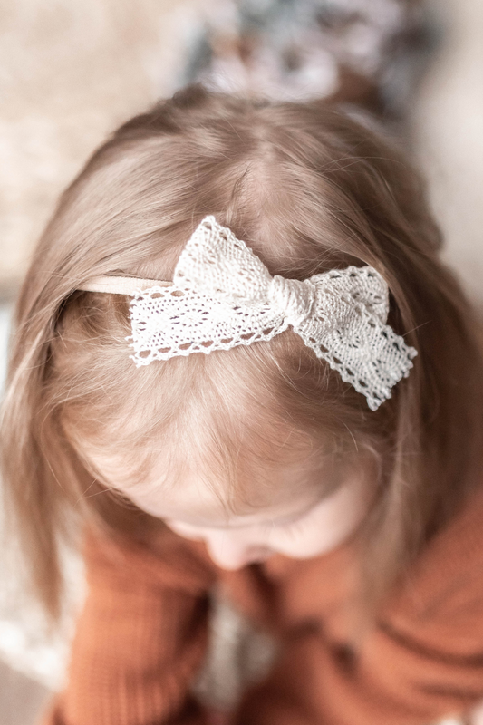 Crochet Lace Bow - Velora