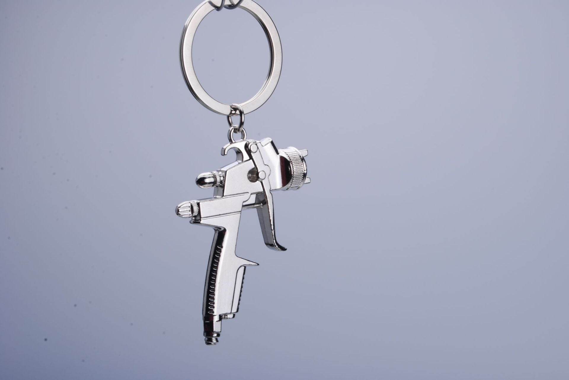 Keychain Men's Water Gun Toy Pendant - Velora
