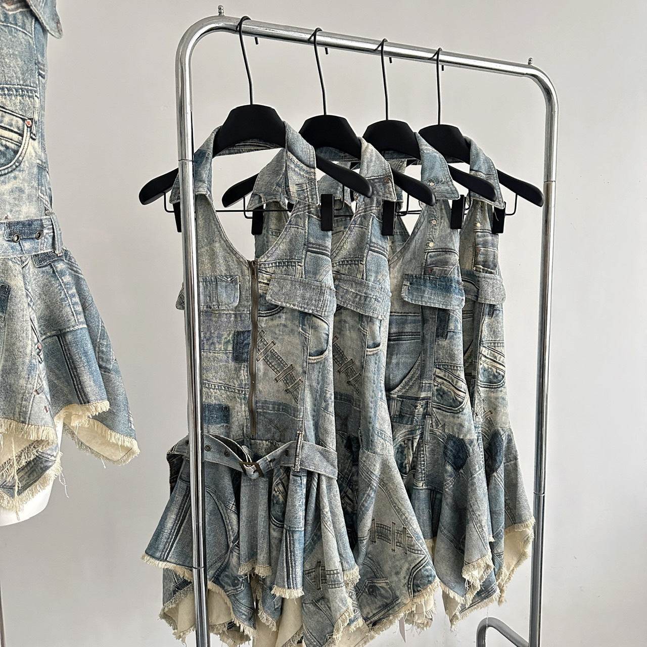 Waist-tight Halter Denim Dress Women's Distressed Retro Slimming Skirt - Velora