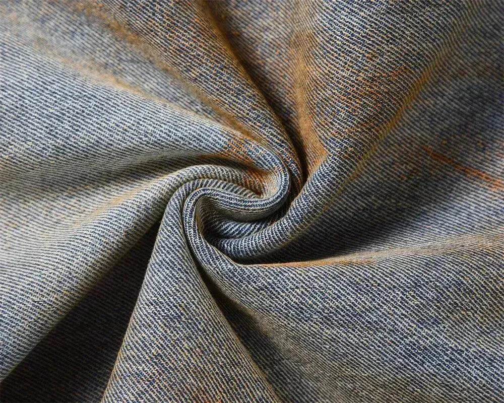 Dirty Ripped Jeans With Waste Soil - Velora