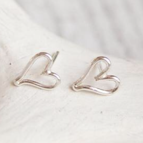 Heart stud earrings silver