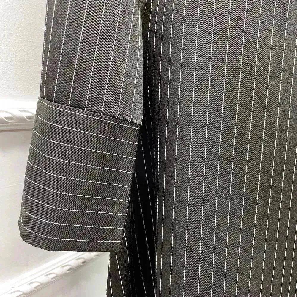 Fashionable Stripe Tunneled Abaya Dress for Elegant Arab Dubai Turkey Middle Eastern women. - Velora