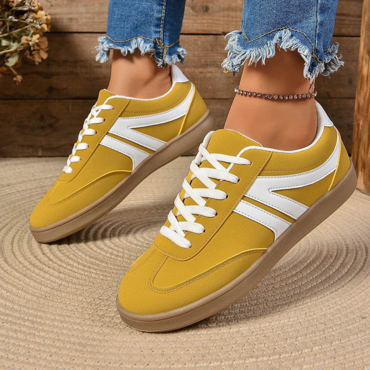 Lace-up Round Toe Flats Shoes Fashion Sports Slip On Casual Shoes For Women - Velora