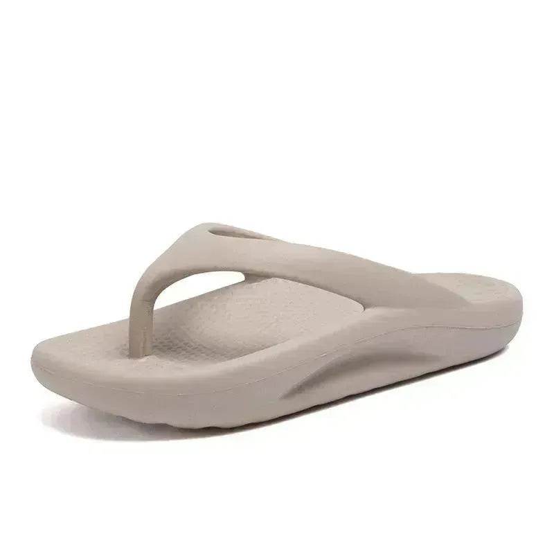 Flip-flops Men Wear Sandy Beach Platform Outside And Step On Shit - Velora