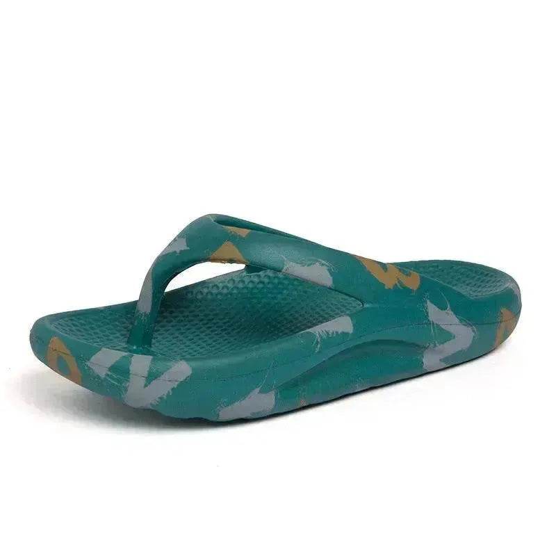 Flip-flops Men Wear Sandy Beach Platform Outside And Step On Shit - Velora
