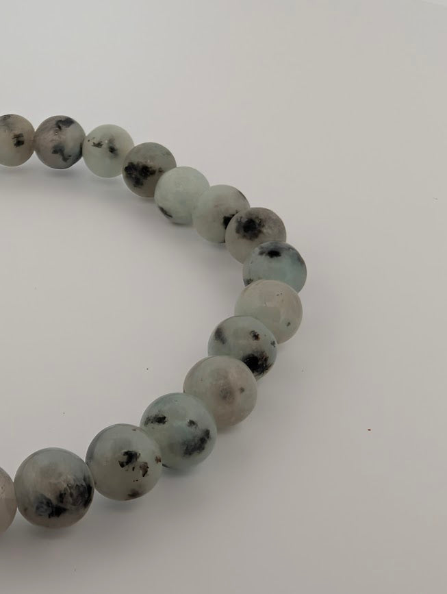 Kiwi Jasper Bracelet — 8mm Round Beads